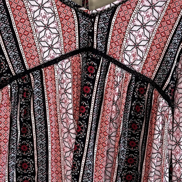 Abercrombie & Fitch Women's XS Top Blouse Long Sleeve VNeck Black White Red - Picture 7 of 13